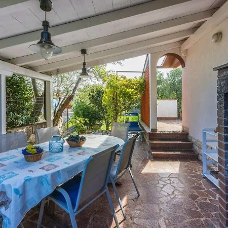 Hundefreundliche Und Strandnahe Mit Meerblick, Privatpool, Grill Kornić