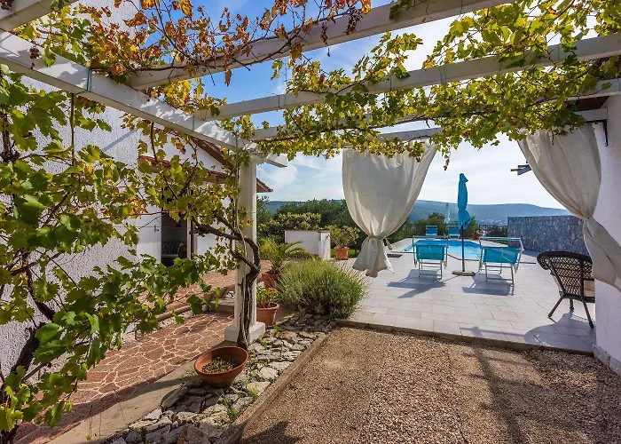 Hundefreundliche Und Strandnahe Mit Meerblick, Privatpool, Grill